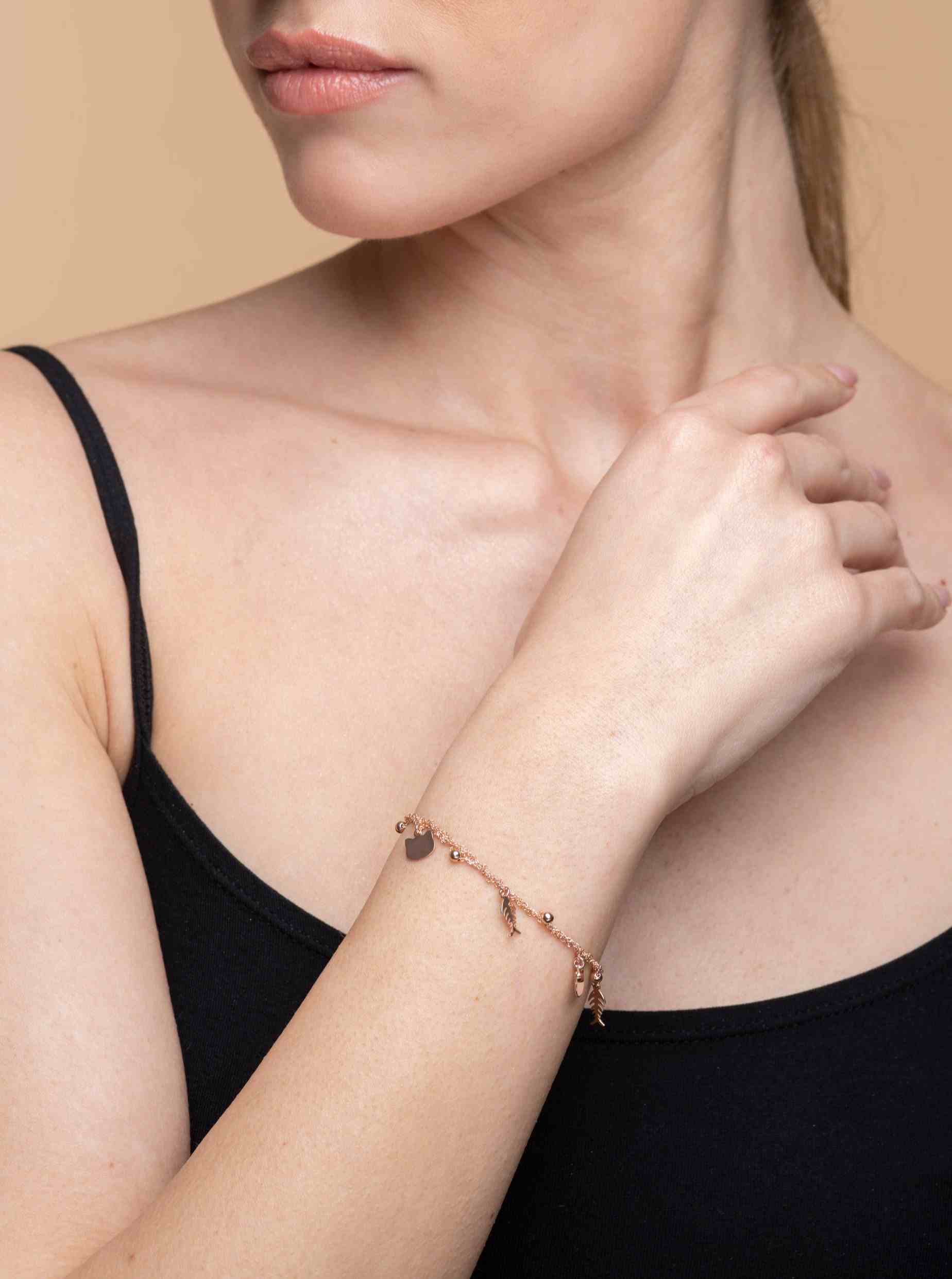 Bracciale-Charms-Gatto-Lisca-Argentofilato-in-argento-925-indossato