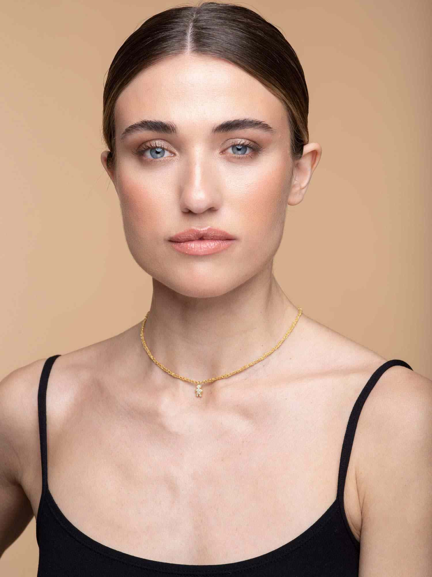 Collana-uncinetto-bambino-con-zirconi-Argentofilato-in-argento-925-indossato