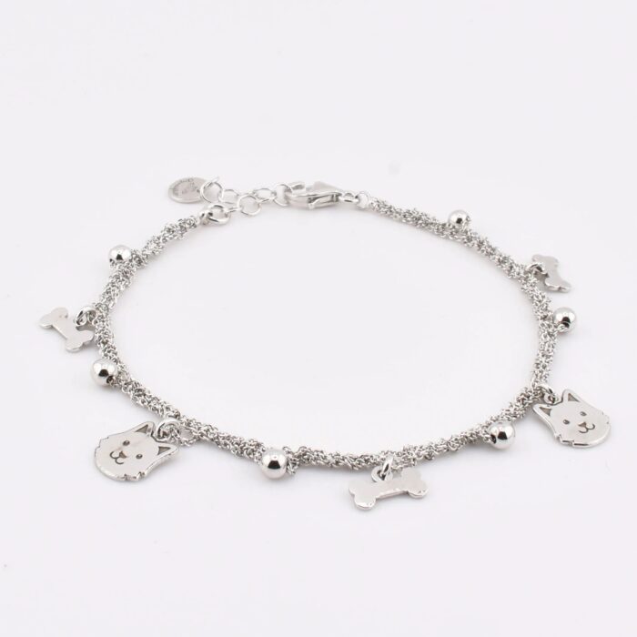 Bracciale charms cane e osso in argento 925 fatto a mano, vista intera