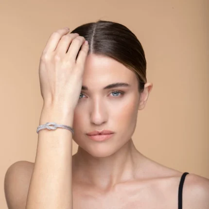 Argentofilato Bracciale Crystal Hug modella